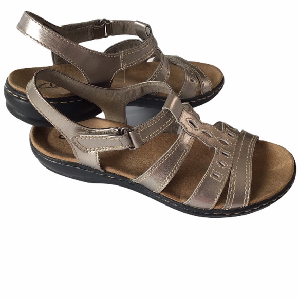 clarks casual sandals